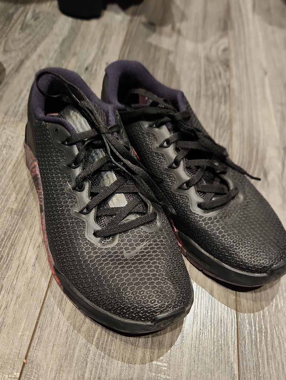 Nike Metcon Black Sneakers with Subtle Purple Accents Women's Sz 8